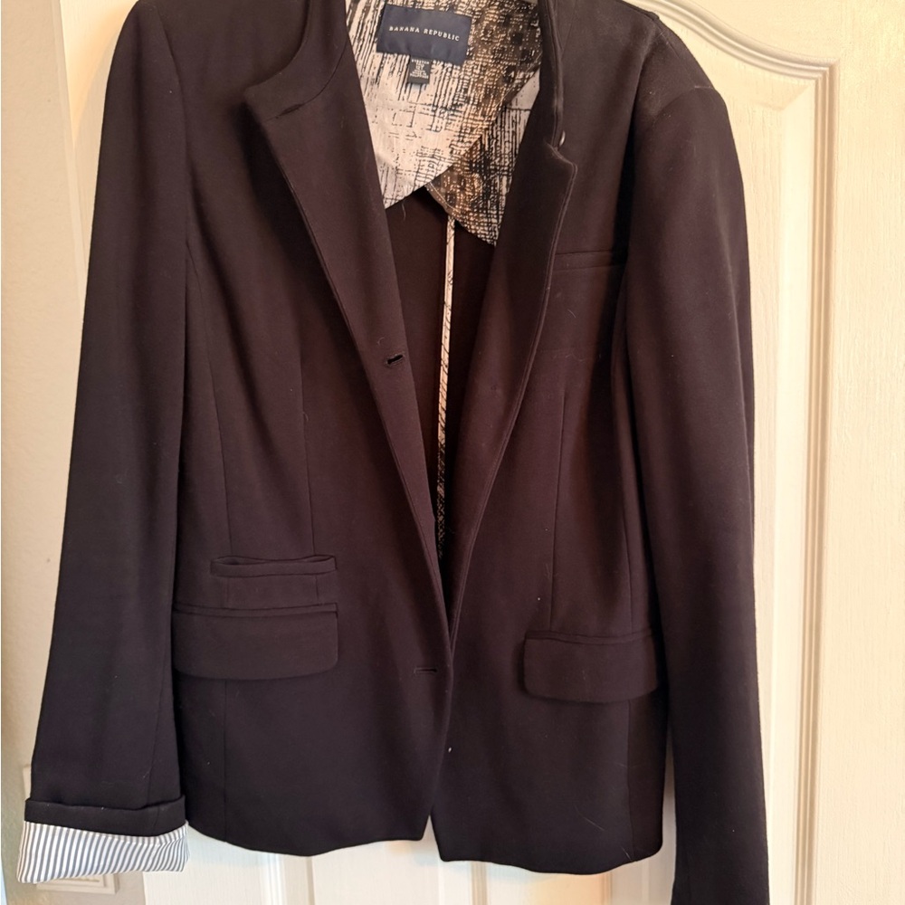 Banana Republic Women's Black Blazer with Striped Lining